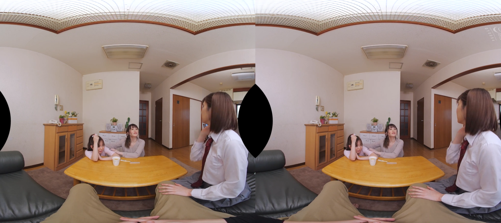 HUNVR-145 [VR] 与我再婚的性欲强烈的美丽妻子和性欲更强烈的可爱的4人系列 - CD2